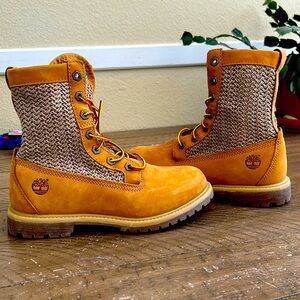 Timberland women’s boots size 7.5